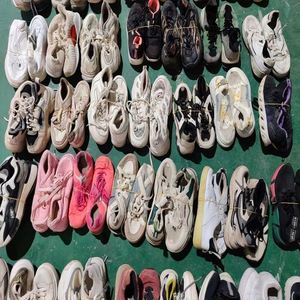 Chaussures de sport de basket-ball d'occasion originales pour hommes, chaussures en stock mixte en Chine pour adulte - Product Image 5