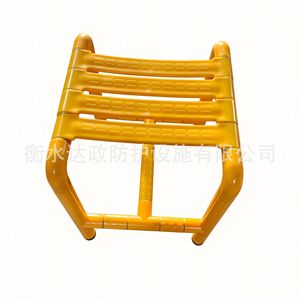Tabouret de douche de sécurité pour salle de bain avec accoudoirs, sans perçage, portable, pour personnes âgées et handicapées, jaune et blanc - Product Image 5