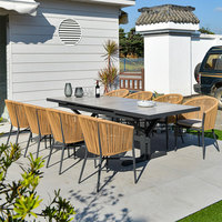 Chaises de salle à manger d'extérieur modernes en rotin PE et aluminium, et mobilier de jardin pour villa et parc – Durables et confortables