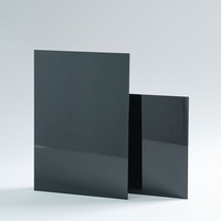 Taille personnalisée découpée pour façonner le panneau acrylique réfléchissant noir, échantillon gratuit disponible pour les supports d'affichage