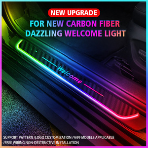 Bande lumineuse <span class=keywords><strong>de</strong></span> seuil <span class=keywords><strong>de</strong></span> <span class=keywords><strong>porte</strong></span> en fibre <span class=keywords><strong>de</strong></span> carbone fluide, très vendue, lumière <span class=keywords><strong>de</strong></span> bienvenue <span class=keywords><strong>de</strong></span> <span class=keywords><strong>porte</strong></span> <span class=keywords><strong>de</strong></span> voiture, lumière <span class=keywords><strong>de</strong></span> pédale <span class=keywords><strong>de</strong></span> bienvenue LED sans câblage - Product Image 1