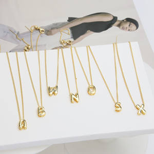 2024 joyería de latón minimalista sin deslustre personalizada Mini burbuja nombre globo 3D Puff carta encanto collares mujeres - Product Image 4