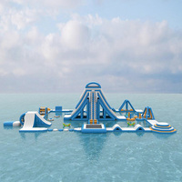 Parc aquatique gonflable géant KeepFuns 64*64m, parcours d'obstacles aquatiques gonflables commerciaux pour lac, mer, station balnéaire