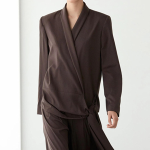 Chemisier élégant marron chocolat pour femme, col châle, taille nouée, drapé, style chic décontracté, idéal pour le bureau et les soirées romantiques - Product Image 6