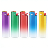 Briquet à cigare portable de luxe, créatif et personnalisé, en plastique fin, à gaz butane rechargeable, coupe-vent, très vendu en Chine