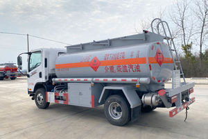 Camion-citerne à huile d'occasion 4x2 de 15001 à 30000 L, 155 CV, transmission manuelle, diesel, pour liquides inflammables, provenant de fabricants chinois en gros - Product Image 3