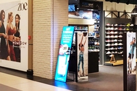 Envisual P2 640mm X 1920mm Intérieur LED Miroir Écran Affichage WiFi 4G Contrôle Numérique Signalisation Panneau Publicitaire pour Centres Commerciaux