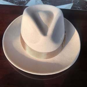 Chapeau Fedora Unisexe en Feutre de Laine Vintage - Large Bord Respirant et Ajustable pour l'Église et l'Usage Quotidien - Product Image 5