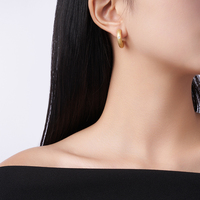 Boucles d'oreilles créoles épaisses en argent sterling 925 pour femme, avec moissanite solitaire taille ronde couleur D VVS1, boucles d'oreilles diamant moissanite