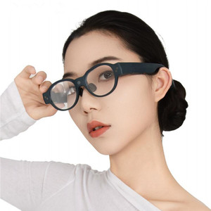 Gafas Inteligentes de Alta Tecnología con Traducción por IA, Pantalla, Música BT, Cámara de 16MP y Lentes Magnéticas Intercambiables - Product Image 1