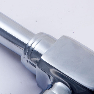 Robinet de cuisine Jinbei à poignée unique orientable, en cuivre, avec valve en céramique, à poser sur comptoir, style contemporain - Product Image 3