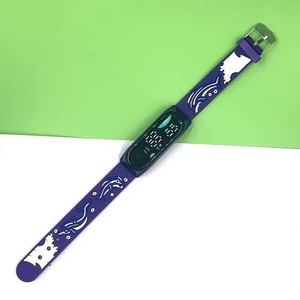 Reloj LED Creativo Nuevo al por Mayor, Reloj Digital de Plástico con Pantalla Táctil, Diseño Ovalado y de Dibujos Animados, para Niños y Niñas - Product Image 5