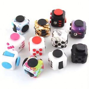 Jouets sensoriels anti-stress pour TDAH, TDA, autisme : Mini dés magiques à presser avec caoutchouc – Nouvelle arrivée - Product Image 3