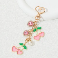 Y2K Vintage Cherry Heart Emaille sleutelhanger Zinklegering Parel Fruit sleutelhanger Cadeau voor vrouwen Meisjes Verjaardag Groothandel