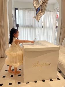 Caja Sorpresa Extra <span class=keywords><strong>Grande</strong></span> de 70 cm con Diseño de Apertura Automática, Oculta una Persona, Perfecta para Cumpleaños/Propuesta de Matrimonio/Aniversario (Rosa/Negro/Blanco) - Product Image 3