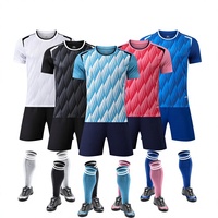 Jersey Sepak Bola Logo Kustom 100% Poliester Cetak Digital Cepat Kering Slim Fit Lengan Pendek Nama/Nomor Tim Pria