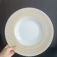 Assiette de présentation en verre blanc doré, élégante assiette de service en verre pour la location de mariage et la mise en table à domicile