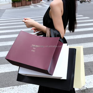Bolsas de Regalo Elegantes de Papel Grueso Reciclado Color Vino Tinto con Logotipo Personalizado para Perfumes, Aromaterapia, Cuidado de la Piel, Joyería y Compras - Product Image 2
