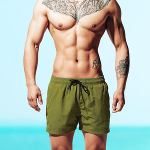 กางเกงขาสั้นกีฬาวิ่งออกกำลังกายสำหรับผู้ชายแบบขายส่ง ผ้าทึบ กันน้ำ ระบายอากาศได้ดี เป็นมิตรกับสิ่งแวดล้อม แห้งเร็ว - Product Image 2