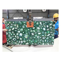 Dalles de sol en pierre d'agate d'onyx vert translucide rétroéclairées personnalisées