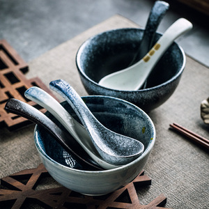 <span class=keywords><strong>Cuillère</strong></span> <span class=keywords><strong>à</strong></span> soupe <span class=keywords><strong>en</strong></span> céramique Vaisselle japonaise <span class=keywords><strong>Cuillère</strong></span> <span class=keywords><strong>à</strong></span> manger Cuillères créatives <span class=keywords><strong>à</strong></span> long manche Ustensile de cuisine Outil <span class=keywords><strong>Cuillère</strong></span> <span class=keywords><strong>à</strong></span> <span class=keywords><strong>café</strong></span> - Product Image 4