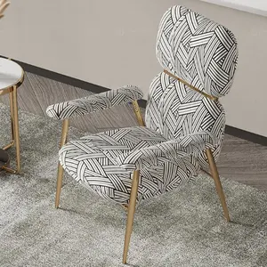 공장 직매 높은 뒤 디자인 테이블과 가죽 소파 의자 moden 금속 다리 여가 의자