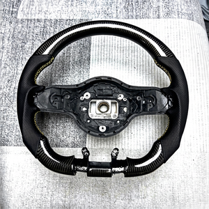 Volant en fibre de carbone pour Mercedes-Benz Classe G, configuration sélectionnée Open Center MGBARECFREF - Product Image 1