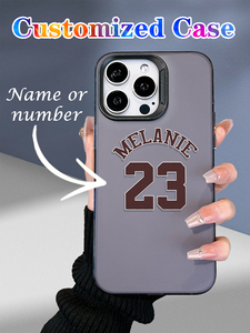 <span class=keywords><strong>Cover</strong></span> per Telefono Personalizzata <span class=keywords><strong>con</strong></span> Nome e Numero Stile Varsity, Personalizzazione Unica, Verniciatura UV Multicolore, <span class=keywords><strong>Cover</strong></span> Opaca in TPU per 17/16/15/14 Pro Max - Product Image 1