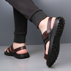 Sandales en cuir véritable à brides croisées pour hommes, semelle en caoutchouc antidérapante, décontractées, été, bout ouvert, boucle, semelle épaisse - Product Image 1