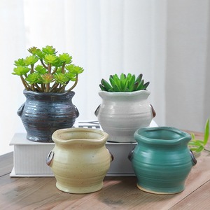 وعاء سيراميك صغير على شكل إبهام بتصميم زاكا من إم إس إتش للنباتات العصارية والصبار - Product Image 3