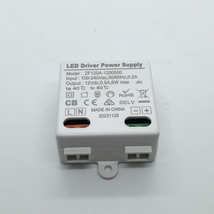 Fuente de Alimentación LED Yudi, 12V 0.5A 6W, Voltaje Constante, Uso en Interiores, Fuente de Alimentación Conmutada - Product Image 3