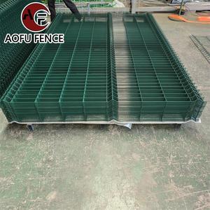 Chất lượng cao nóng thép mạ kẽm kim loại PVC tráng màu xanh lá cây 3D V uốn cong hàn dây lưới hàng rào Bảng điều khiển - Product Image 4