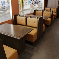 Set di Tavoli e Sedie per Ristoranti Commerciali OEM ODM, Arredamento Modulare per Caffetterie e Bar