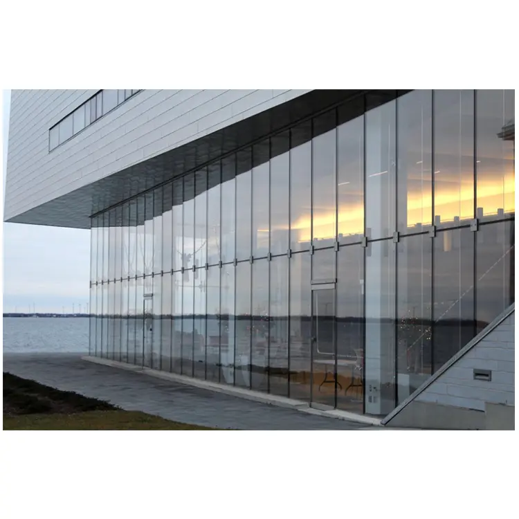 Sistema fotovoltaico de araña estructural vidrio de fachada templado unitizado