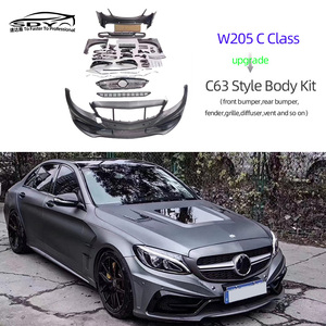 W205 Mise à jour <span class=keywords><strong>CS</strong></span> Style C63 de haute qualité Kit de carrosserie de pièces automobiles avec pare-chocs et grille d'aile pour Mercedes Benz W205 Classe <span class=keywords><strong>C</strong></span> - Product Image 1