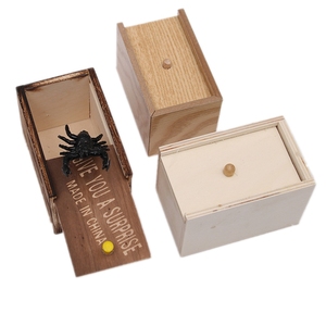 Caja de Madera para Bromas con Arañas, Juguete de Miedo con Insectos, Caja de Miedo con Arañas y Lagartos al por Mayor - Product Image 2