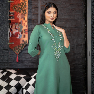 Vestido Largo Informal de Lino Verde de Lujo, Duradero y de Alta Calidad, con Bordado Floral, para Mujer - Product Image 5