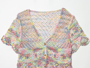 PB&ZA Al por mayor, cárdigan de punto calado hecho a ganchillo, nuevo estilo de verano, <span class=keywords><strong>camiseta</strong></span> top para mujer con rayas verticales, moda holgada que estiliza la figura. - Product Image 3