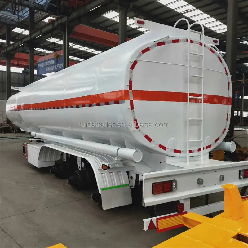 Büyük kapasiteli su tankeri üç akslı benzinli asit tankı yarı römork ham petrol palm yağ kamyonu römork tanker kamyon römork