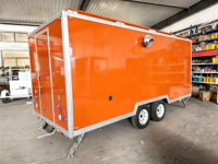 Remorque alimentaire orange, camion de restauration mobile entièrement équipé, remorque de vente commerciale pour la restauration, camion de vente ambulante pour les collations