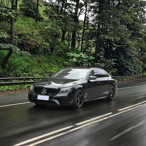 Mercedes-Benz Classe <span class=keywords><strong>C</strong></span> CLA <span class=keywords><strong>45</strong></span> <span class=keywords><strong>AMG</strong></span> 2013, caméra de recul, moteur turbo, boîte de vitesses automatique, transmission intégrale, sièges en cuir, jantes en alliage d'aluminium R16, <span class=keywords><strong>c</strong></span>ôté gauche, foncé - Product Image 4