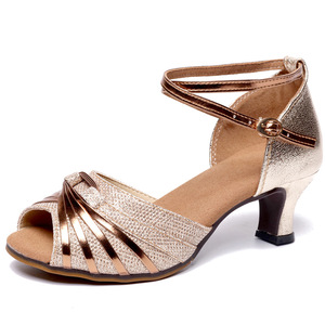 <span class=keywords><strong>Zapatos</strong></span> <span class=keywords><strong>de</strong></span> <span class=keywords><strong>Baile</strong></span> Latino Dorados <span class=keywords><strong>de</strong></span> 3.5cm y 5.5cm, Suelas Suaves, Tacón Medio, <span class=keywords><strong>Zapatos</strong></span> <span class=keywords><strong>de</strong></span> <span class=keywords><strong>Baile</strong></span> <span class=keywords><strong>de</strong></span> <span class=keywords><strong>Salón</strong></span>, Sandalias para Mujer - Product Image 1