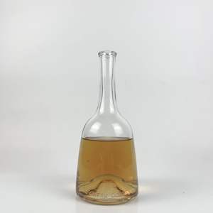 Venta al por mayor de cristal europeo más vendido 700ML botella de vidrio de cuello largo transparente Tequila Vodka Mezcal con tapa de corcho - Product Image 1