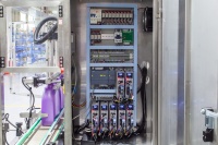 Ligne de conditionnement automatique pour aliments pour animaux de compagnie, granulés, en seau, avec pesage et remplissage