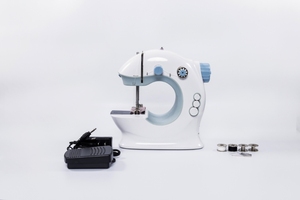 Máquina de Coser Mini Electrónica a Batería CE CB VOF <span class=keywords><strong>Fhsm</strong></span> 213 para Uso Doméstico, Motor de Una Sola Aguja (202 <span class=keywords><strong>Fhsm</strong></span>), Plástico Mejorado - Product Image 5