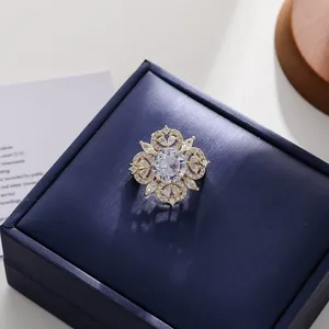 Bros Pin Kristal Mewah Berlapis Emas untuk Wanita, Model Retro Court <span class=keywords><strong>Emerald</strong></span> Hollow Out Anti-Silau dengan Gesper, Hadiah Pernikahan - Product Image 6