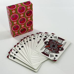 Échantillon <span class=keywords><strong>gratuit</strong></span> de <span class=keywords><strong>cartes</strong></span> à jouer en plastique de taille pont personnalisées Carte à jouer de poker en papier noyau bleu noir avec logo personnalisé durable - Product Image 6