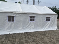 Grande tente d'urgence blanche 4,6x8m en toile Oxford avec doublure en coton et tissu PVC enduit au couteau, prend en charge l'impression de logo personnalisé
