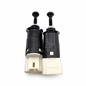 Nouveau 8200276361 2532000Q0C Interrupteur <span class=keywords><strong>de</strong></span> feux stop pour Renault Clio Twingo <span class=keywords><strong>Kangoo</strong></span> Modus Espace, pièce <span class=keywords><strong>de</strong></span> rechange automobile - Product Image 2