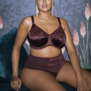 <span class=keywords><strong>Soutien</strong></span>-<span class=keywords><strong>Gorge</strong></span> à Armatures et Culotte pour Femmes, <span class=keywords><strong>Grande</strong></span> <span class=keywords><strong>Taille</strong></span>, en Dentelle de Soie Transparente, Ensemble Lingerie Sexy pour Femmes Rondes - Product Image 3